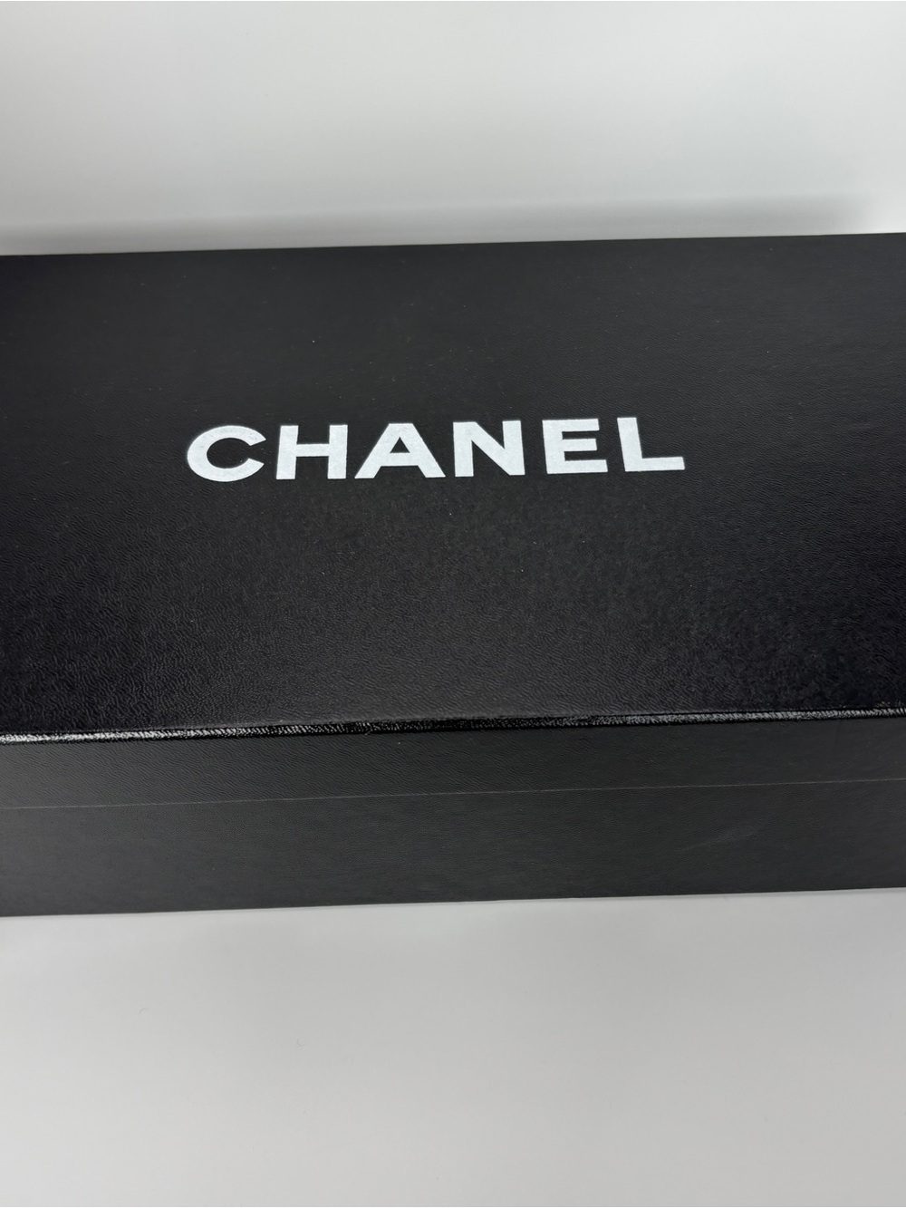 CHANEL Classic Lambskin CC Ballet Flats Beige Black Cap Toe 35.5 vtg - Picture 10 of 11